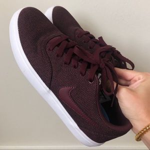 Women’s Nike SB Check Solarsoft Sneakers